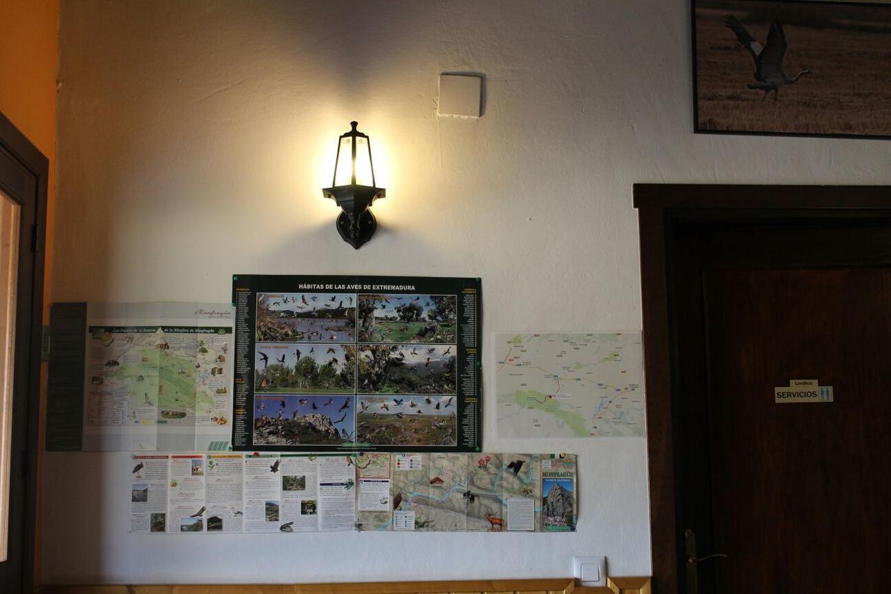 Hotel Rural Puerta De Monfrague Вильяреаль-де-Сан-Карлос Экстерьер фото