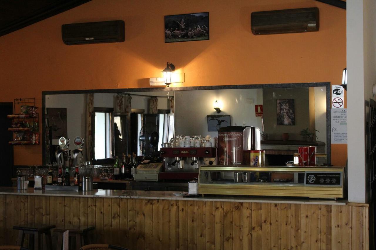 Hotel Rural Puerta De Monfrague Вильяреаль-де-Сан-Карлос Экстерьер фото